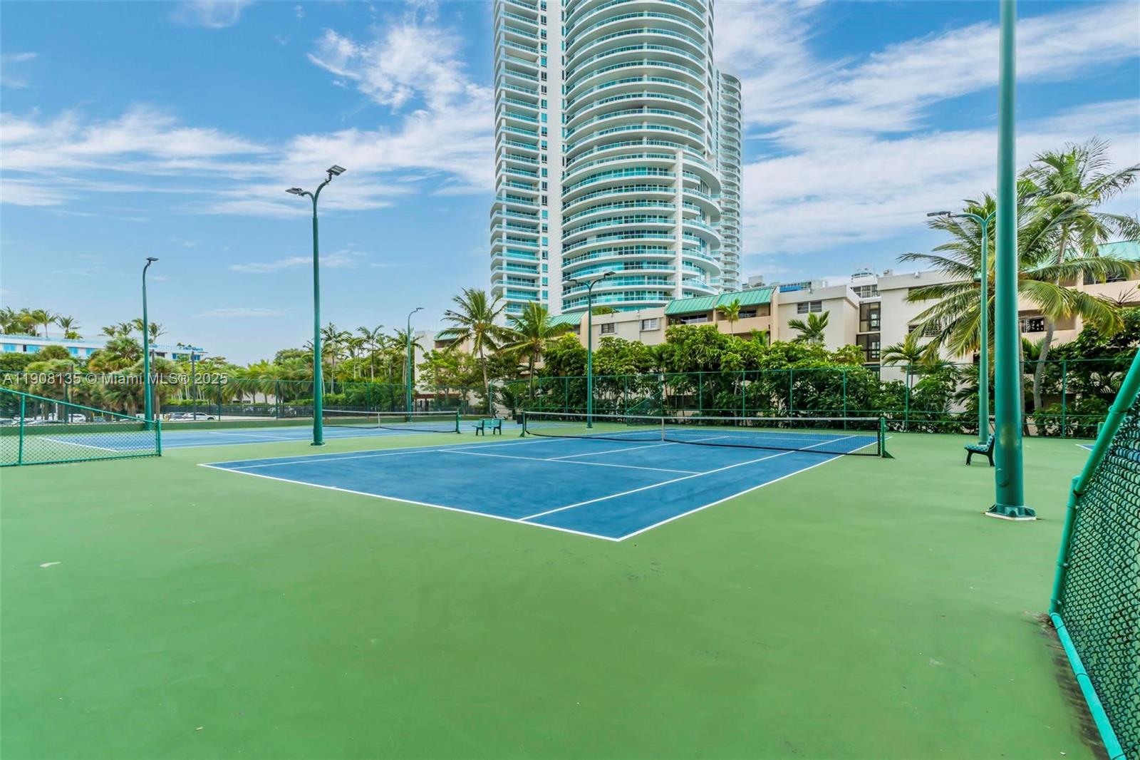 2333 Brickell Ave #517, Miami FL 33129