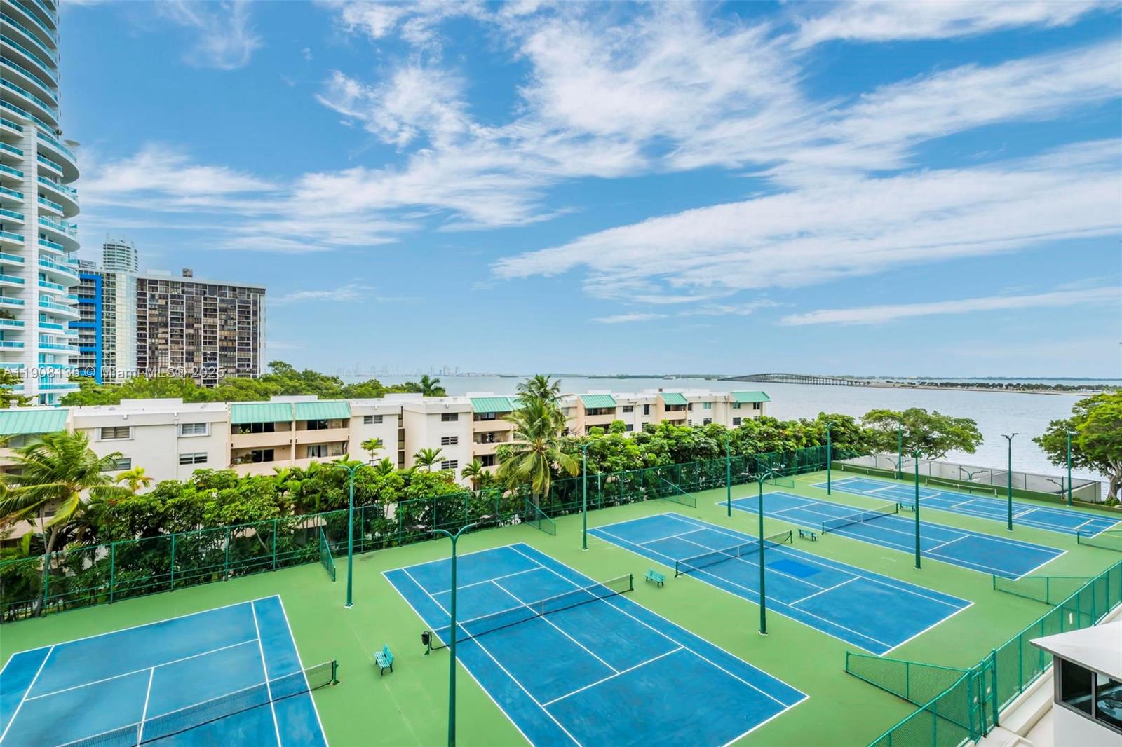 2333 Brickell Ave #517, Miami FL 33129