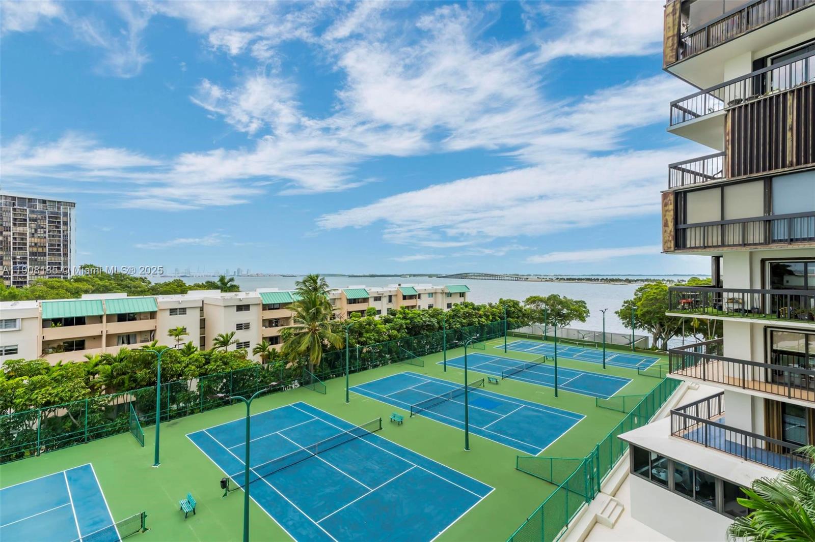 2333 Brickell Ave #517, Miami FL 33129
