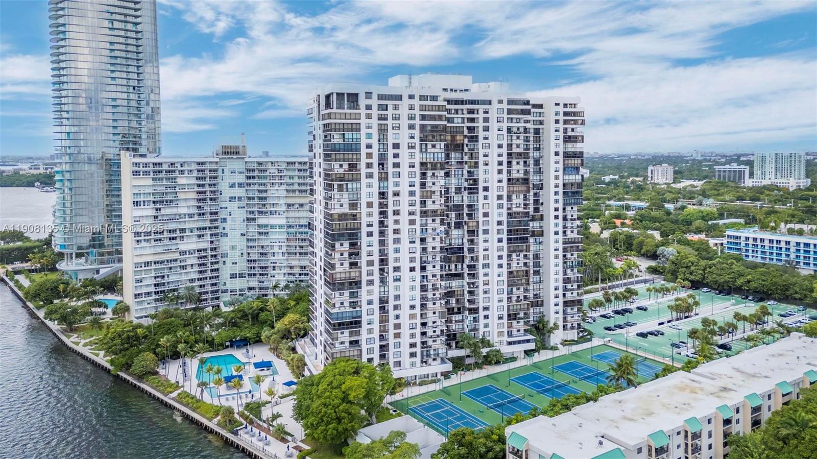 2333 Brickell Ave #517, Miami FL 33129