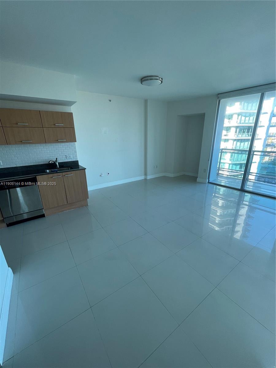 350 S Miami Ave #1715, Miami FL 33130
