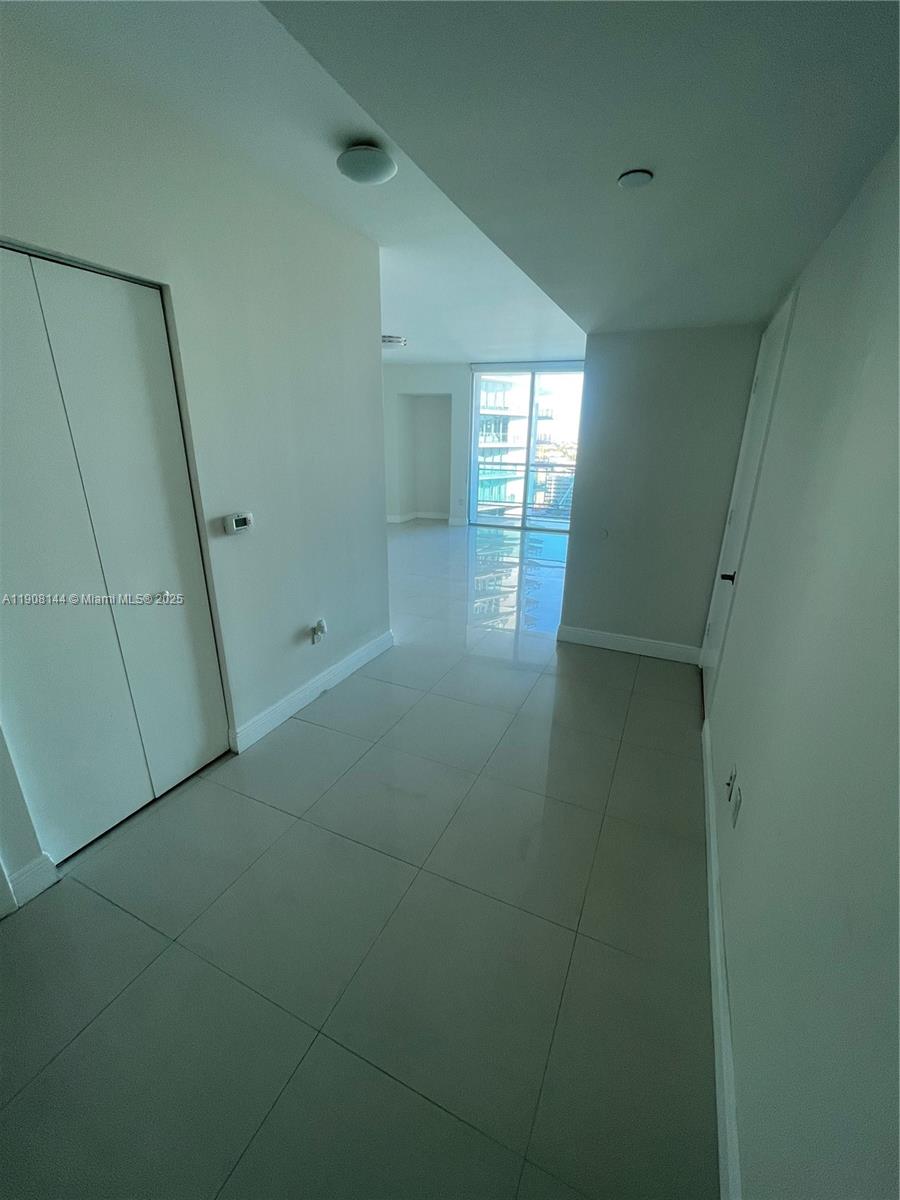 350 S Miami Ave #1715, Miami FL 33130