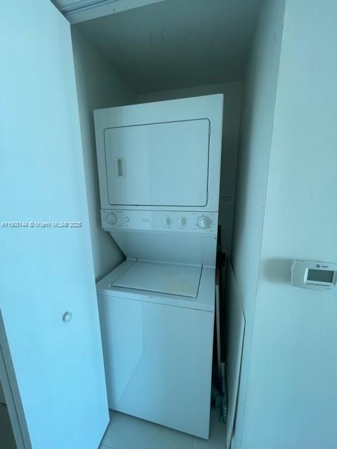 350 S Miami Ave #1715, Miami FL 33130