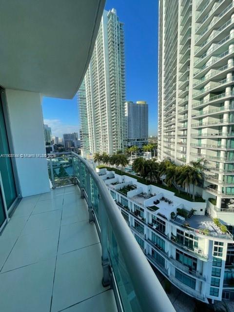350 S Miami Ave #1715, Miami FL 33130