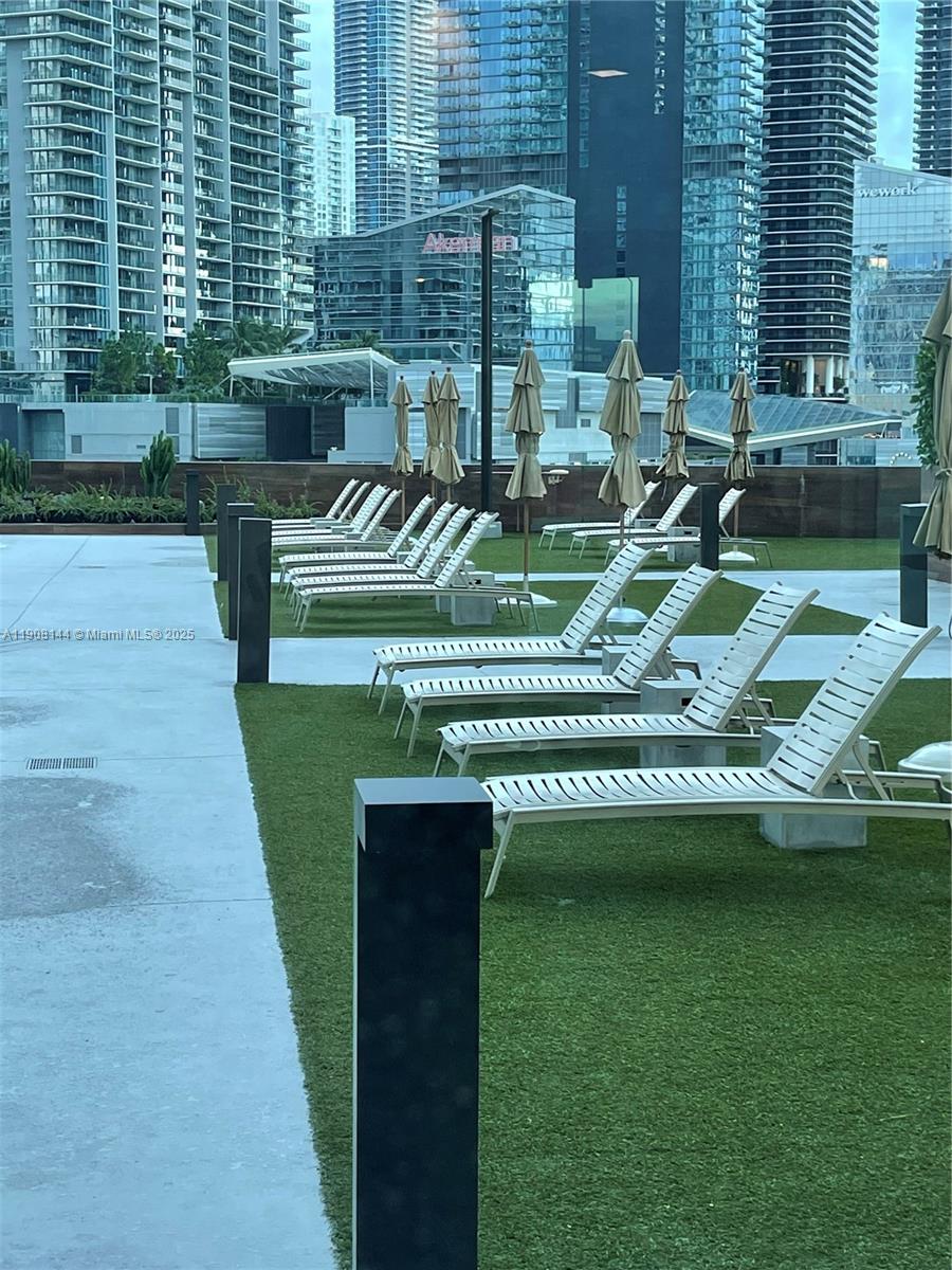 350 S Miami Ave #1715, Miami FL 33130