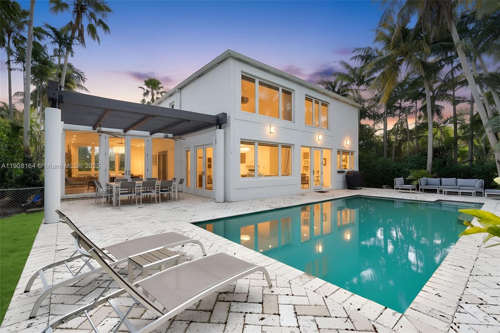 145 Biscay Dr, Bal Harbour FL 33154