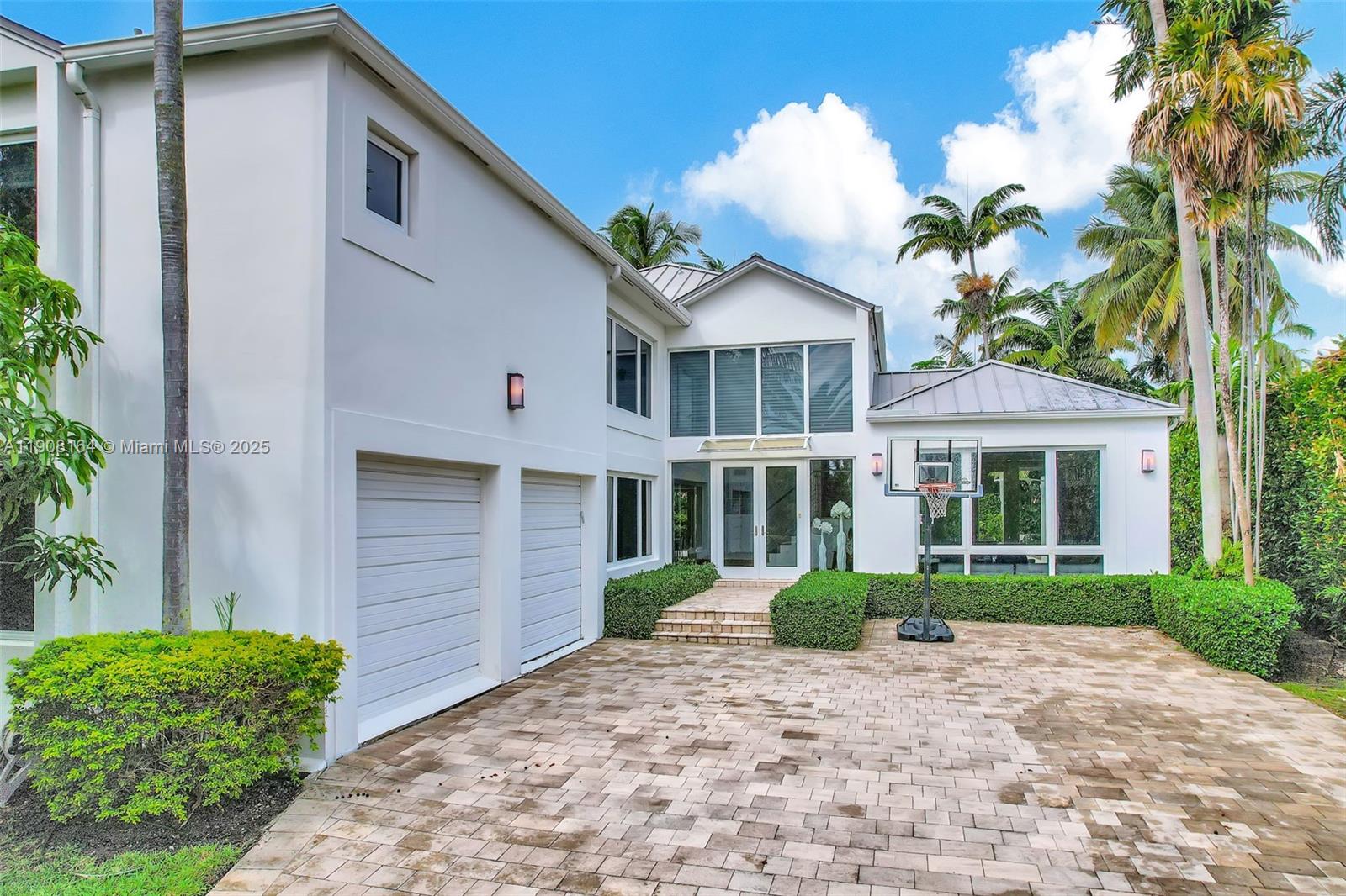 145 Biscay Dr, Bal Harbour FL 33154