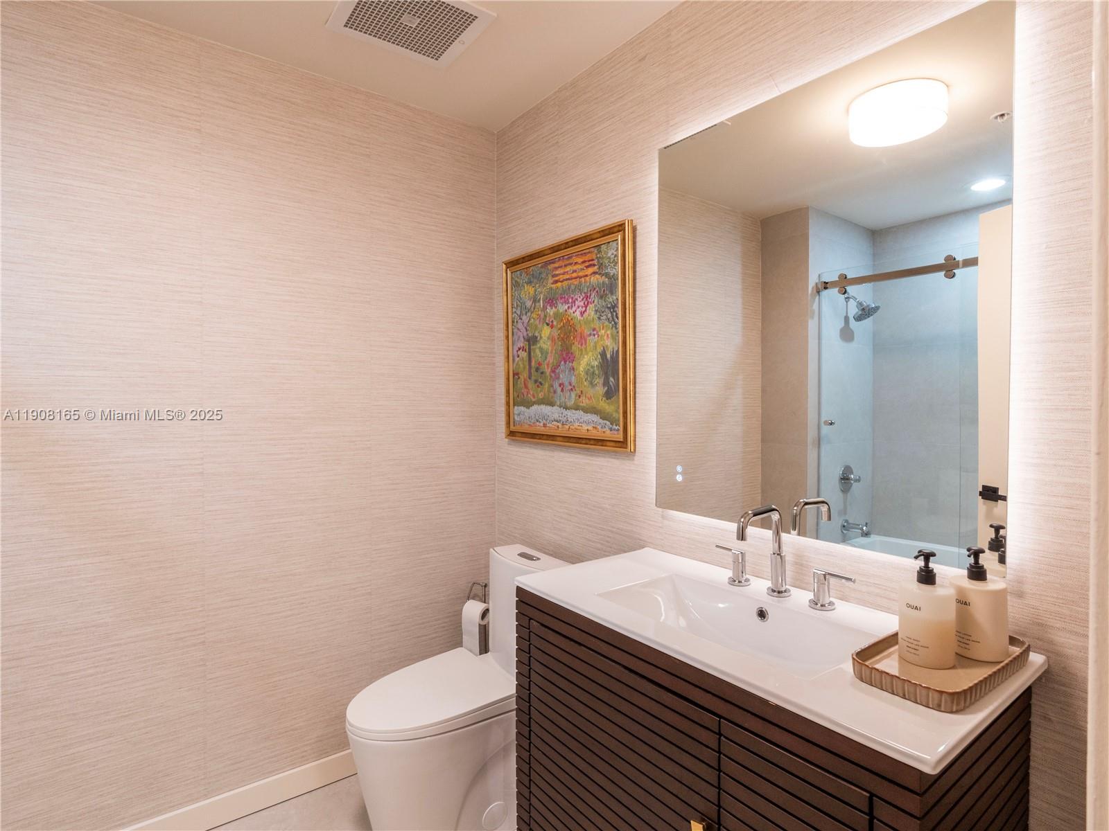 3449 NE 1st Ave #L35, Miami FL 33137