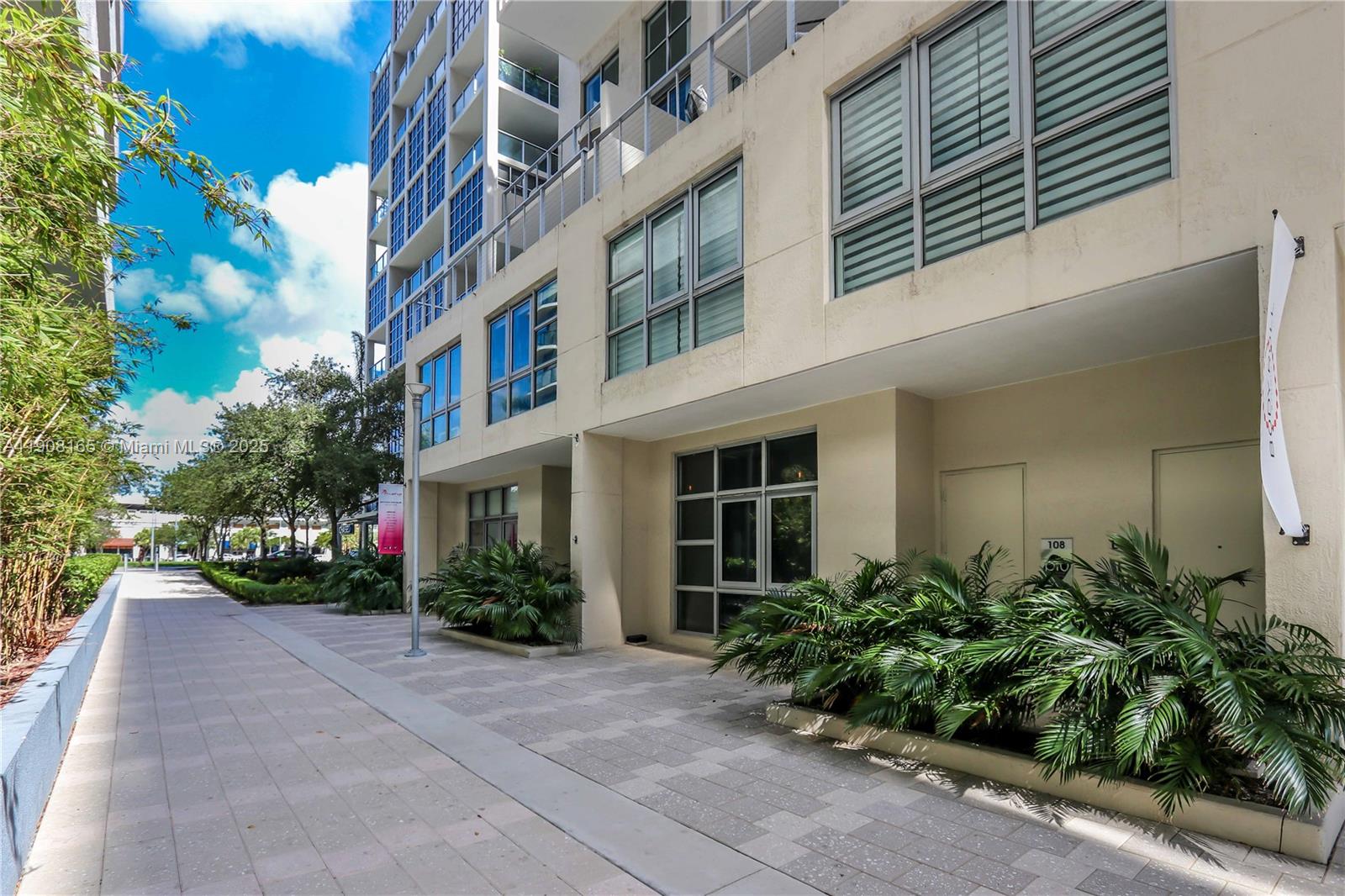 3449 NE 1st Ave #L35, Miami FL 33137