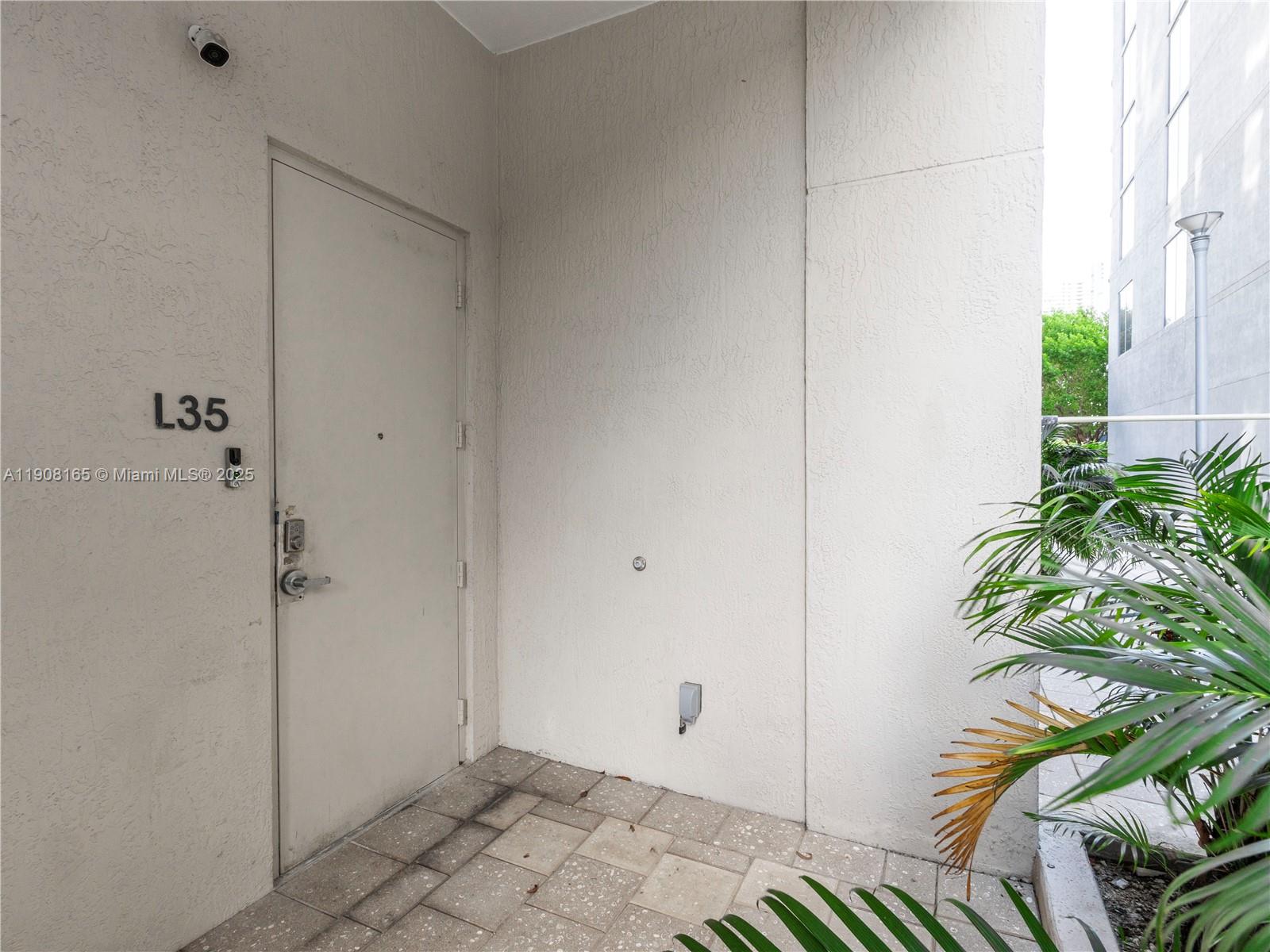 3449 NE 1st Ave #L35, Miami FL 33137