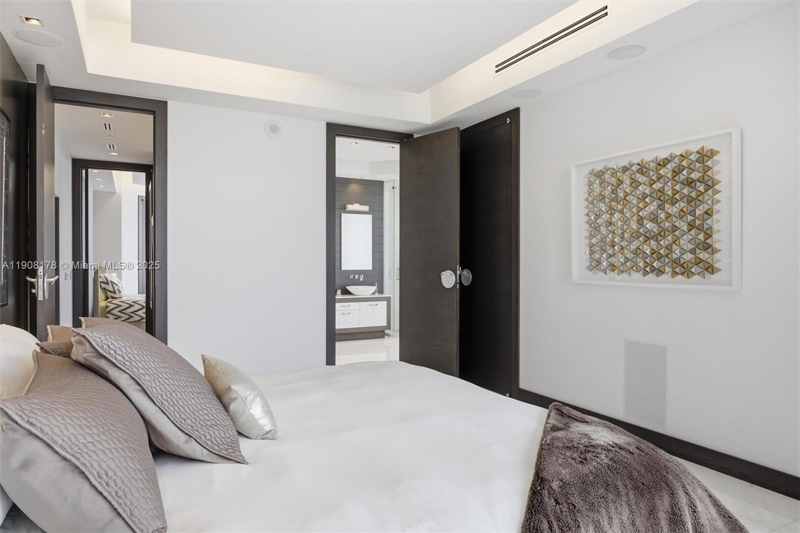 16001 Collins Ave #3504, Sunny Isles Beach FL 33160