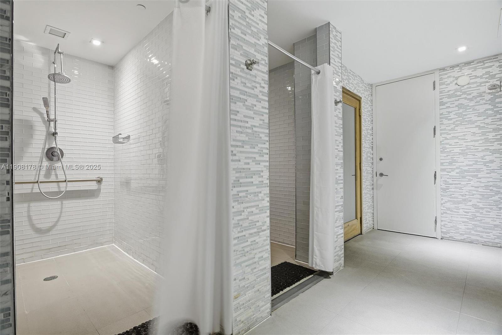 16001 Collins Ave #3504, Sunny Isles Beach FL 33160
