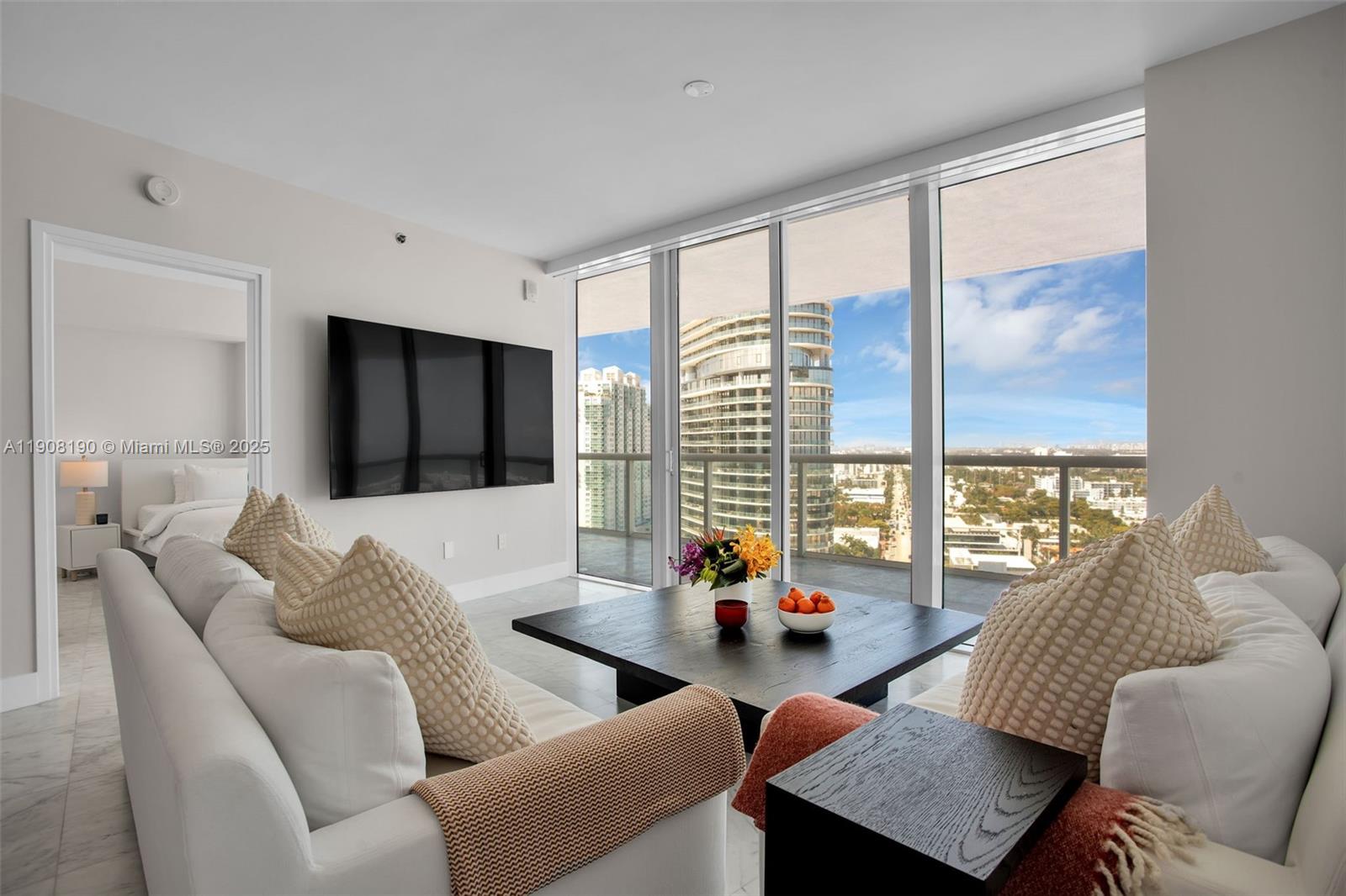 450 Alton Rd #2110, Miami Beach FL 33139