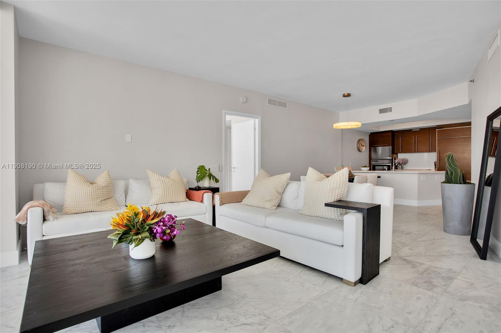 450 Alton Rd #2110, Miami Beach FL 33139