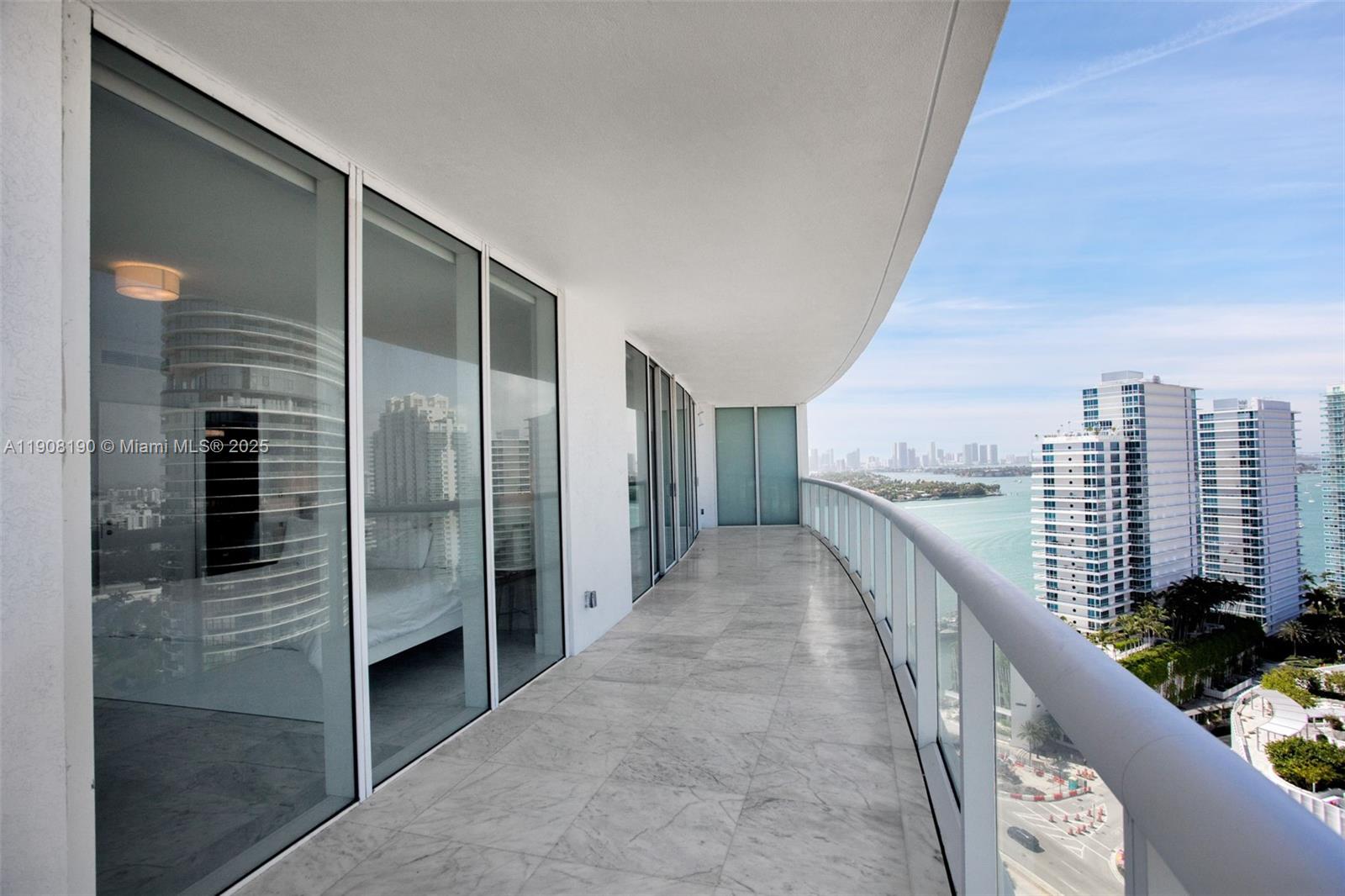 450 Alton Rd #2110, Miami Beach FL 33139