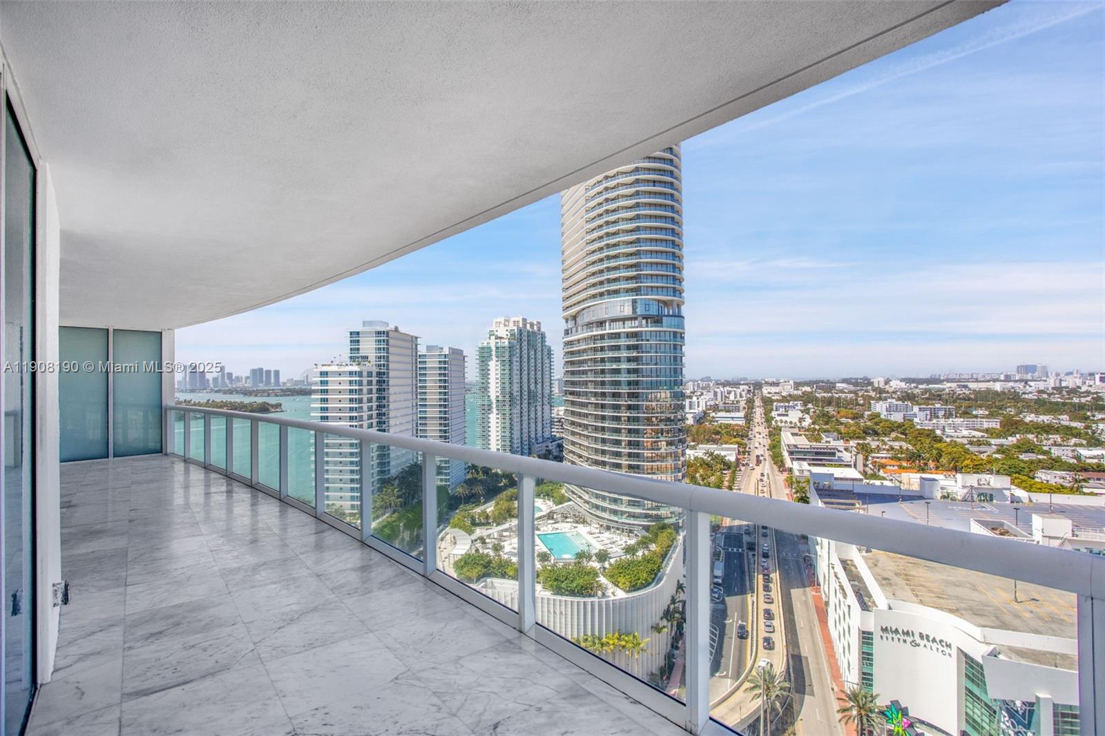 450 Alton Rd #2110, Miami Beach FL 33139