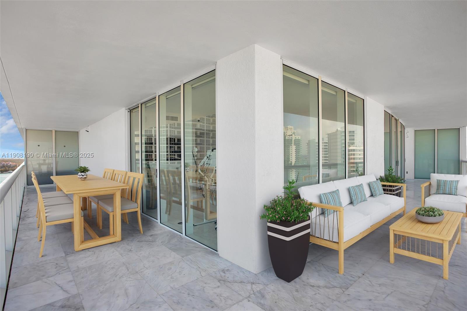 450 Alton Rd #2110, Miami Beach FL 33139
