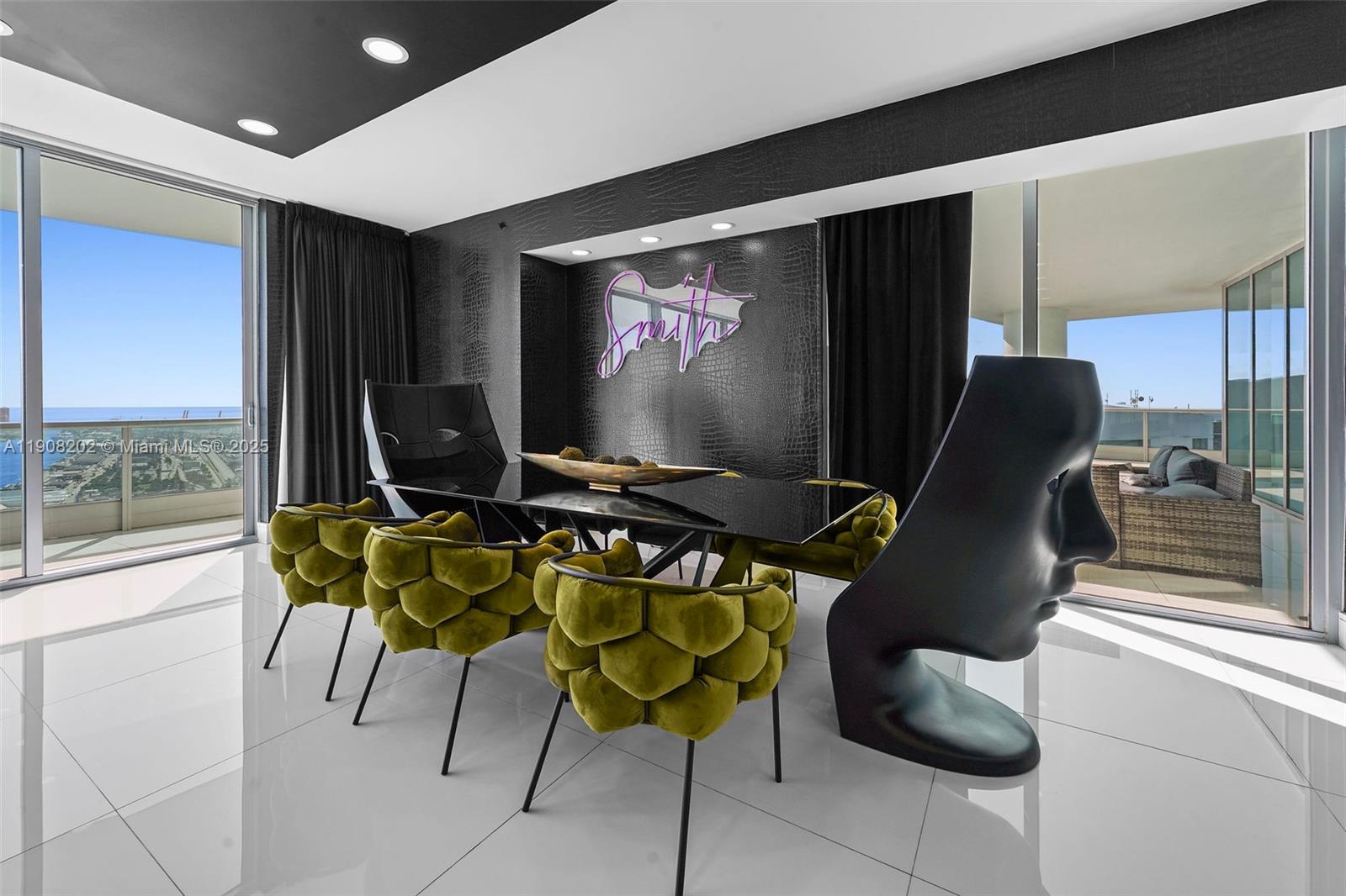 900 Biscayne Blvd #PH6201, Miami FL 33132