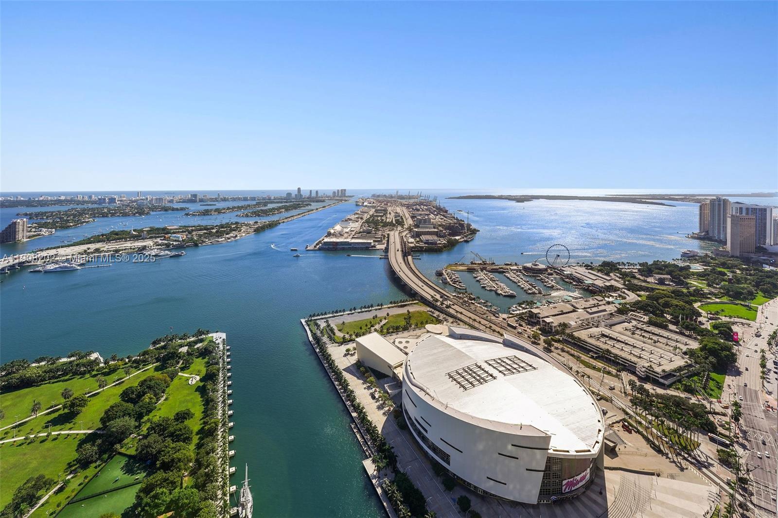 900 Biscayne Blvd #PH6201, Miami FL 33132