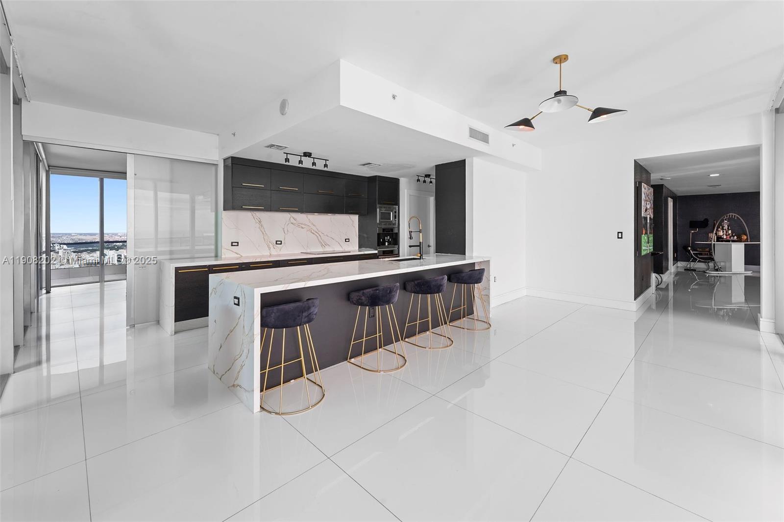 900 Biscayne Blvd #PH6201, Miami FL 33132