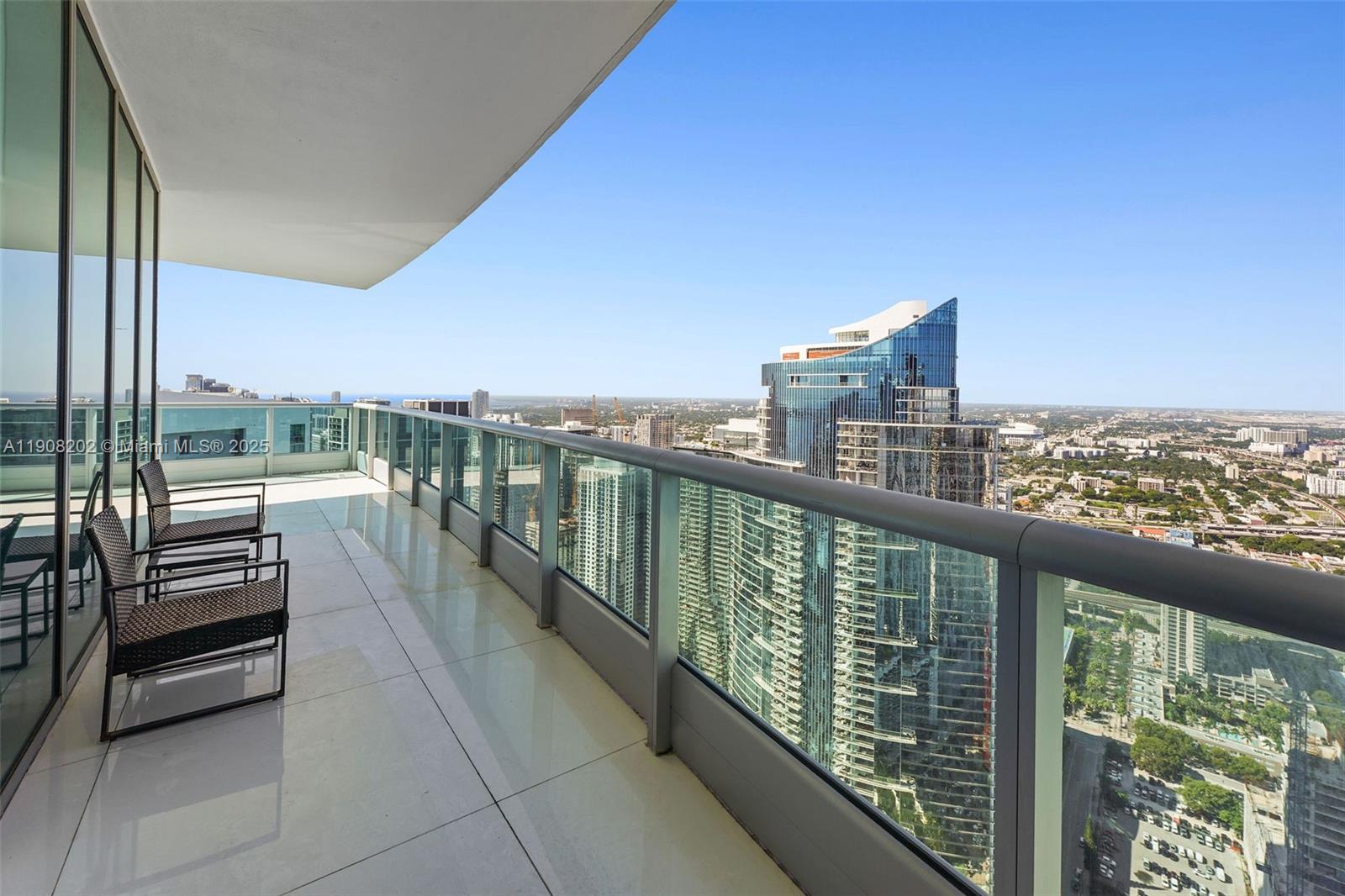 900 Biscayne Blvd #PH6201, Miami FL 33132