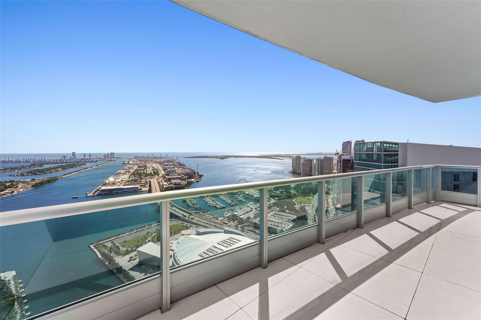 900 Biscayne Blvd #PH6201, Miami FL 33132