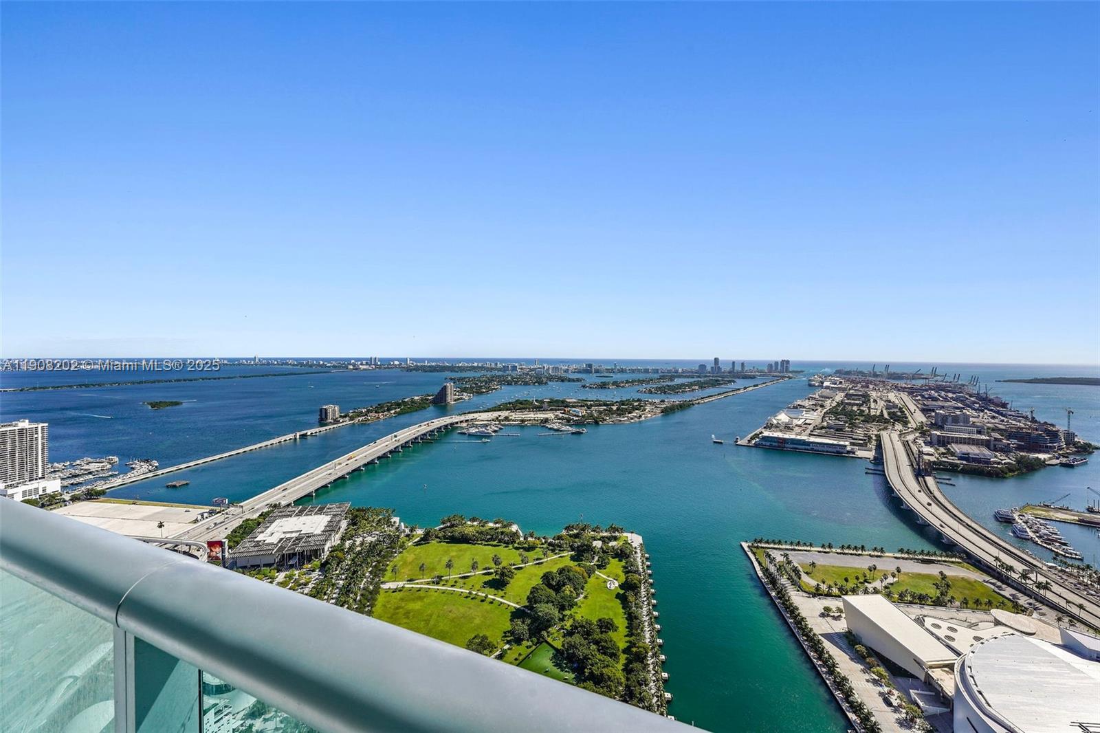 900 Biscayne Blvd #PH6201, Miami FL 33132
