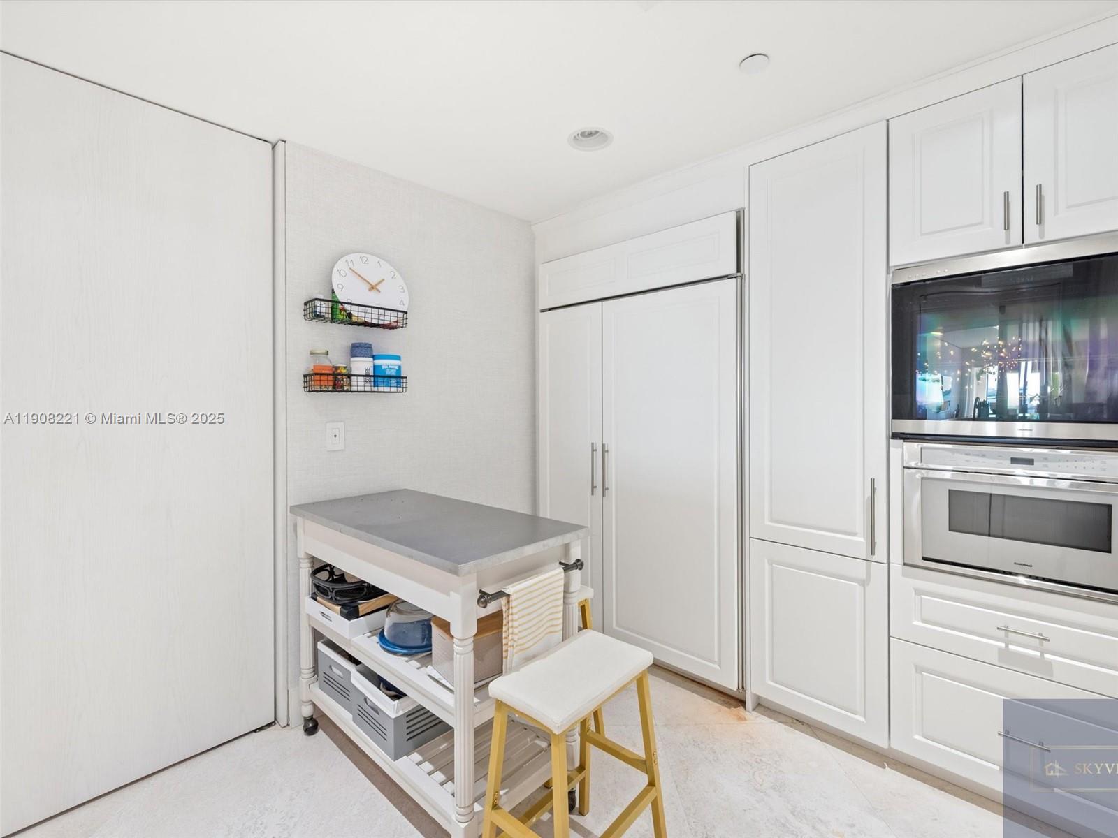 5142 Fisher Island Dr #5142, Miami Beach FL 33109