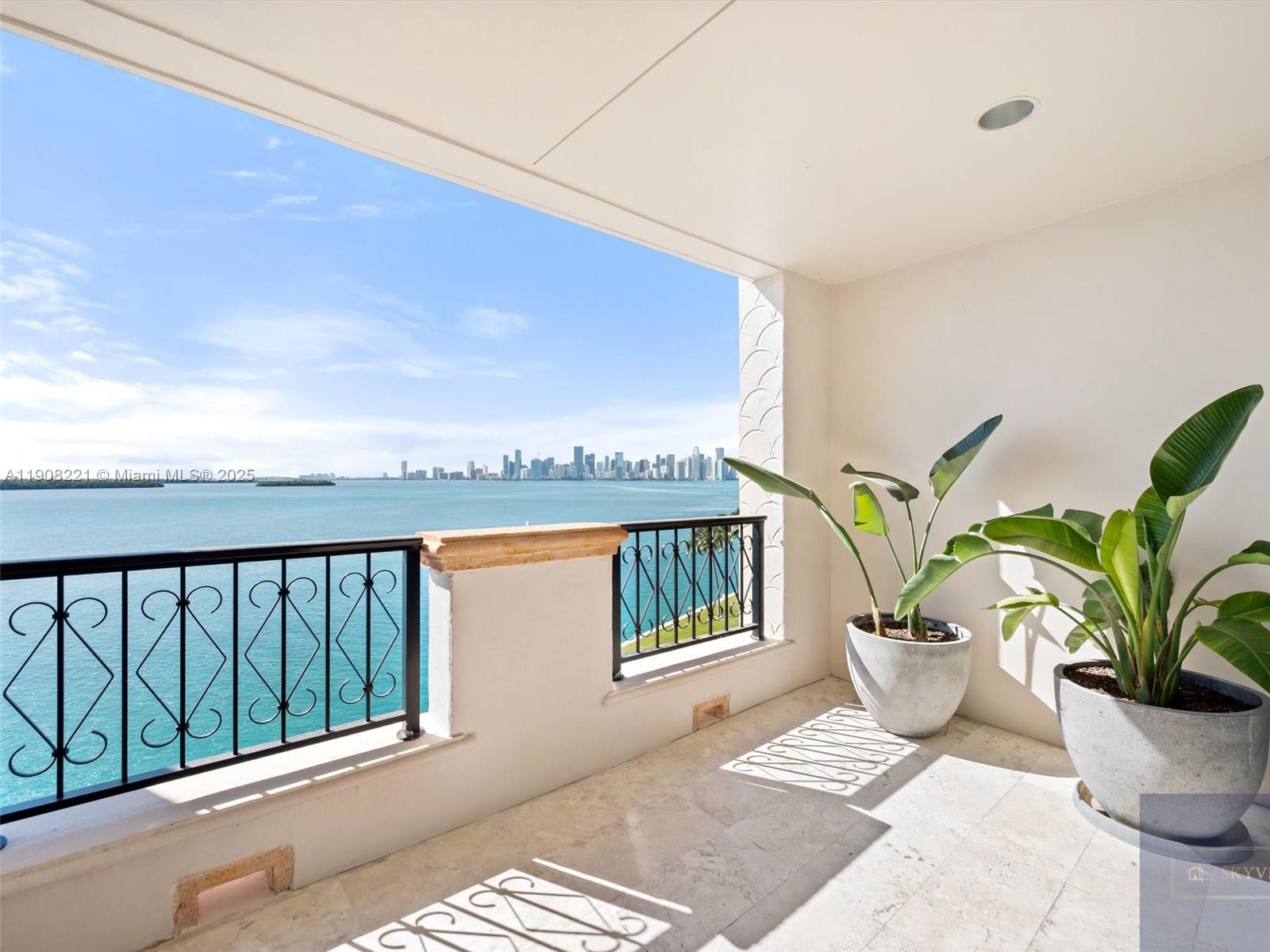5142 Fisher Island Dr #5142, Miami Beach FL 33109