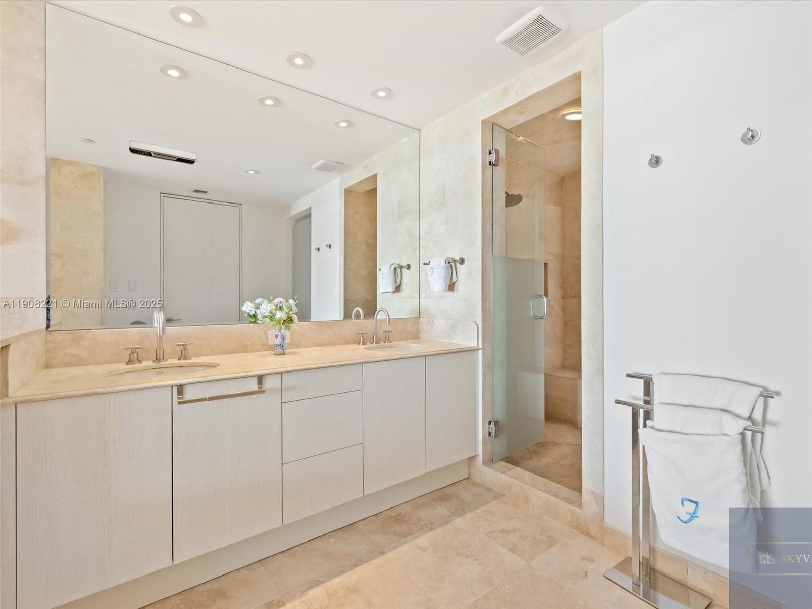 5142 Fisher Island Dr #5142, Miami Beach FL 33109