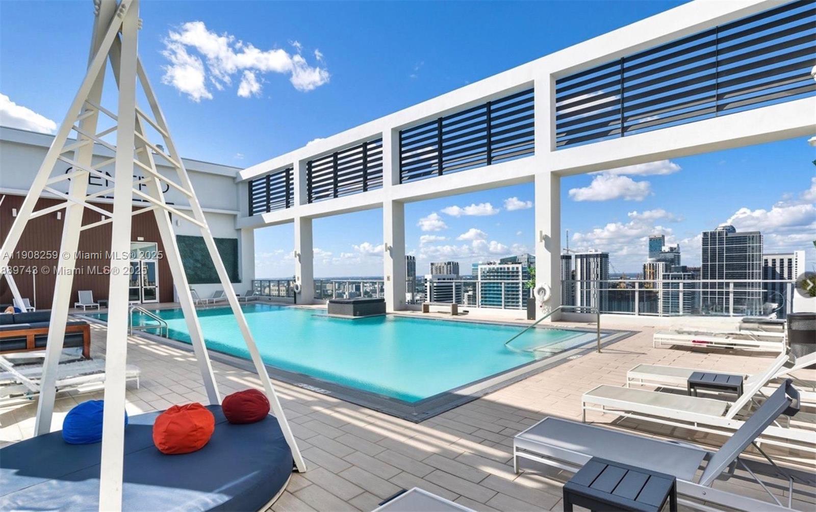151 SE 1st St #903, Miami FL 33131