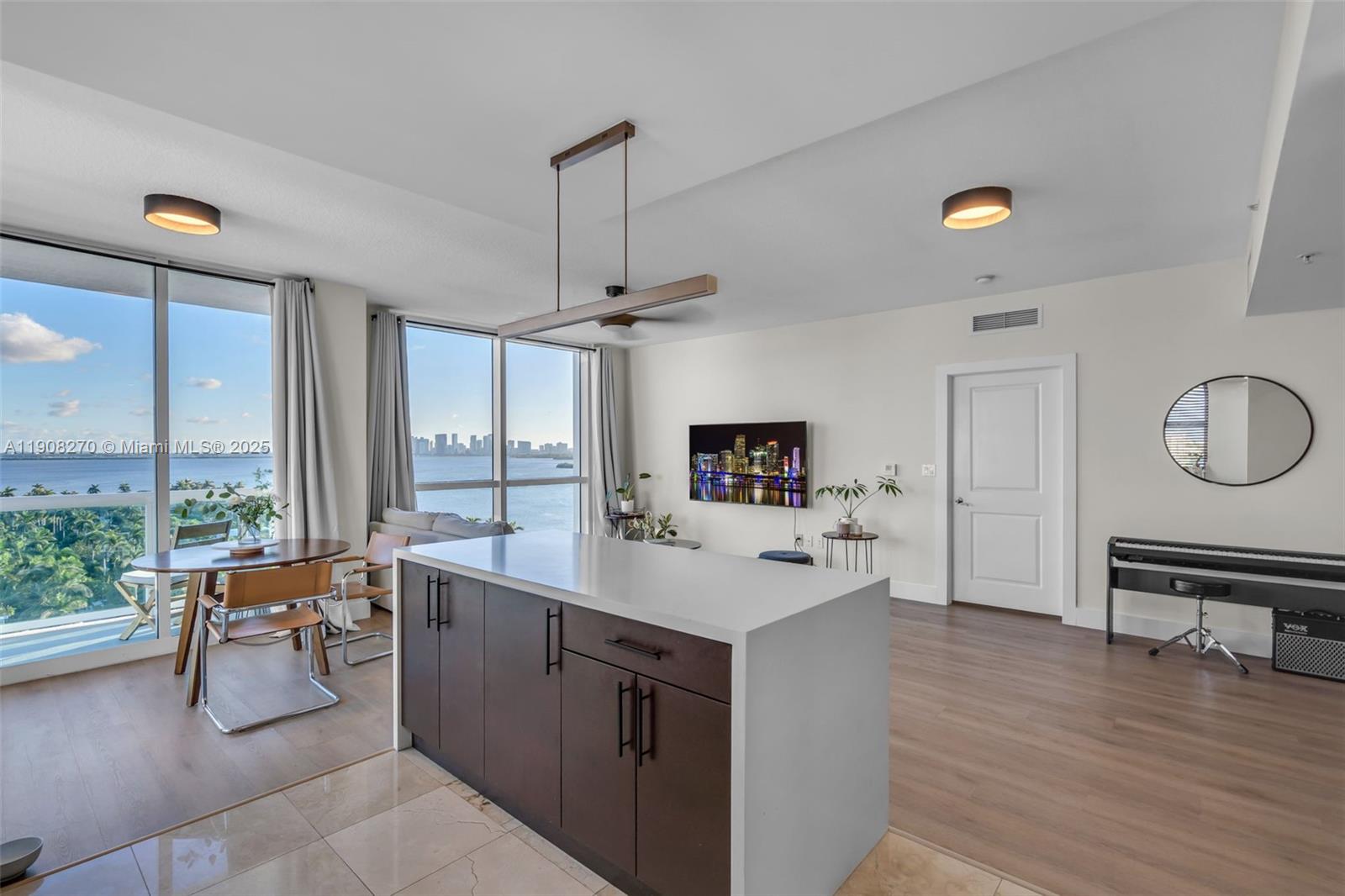 7900 Harbor Island Dr #1525, North Bay Village FL 33141