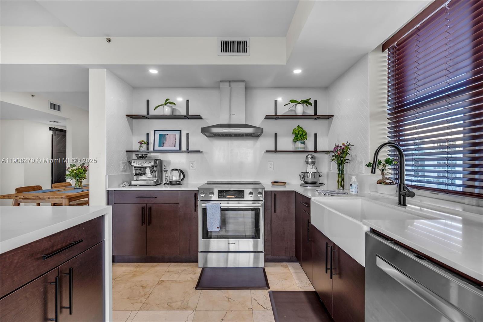 7900 Harbor Island Dr #1525, North Bay Village FL 33141