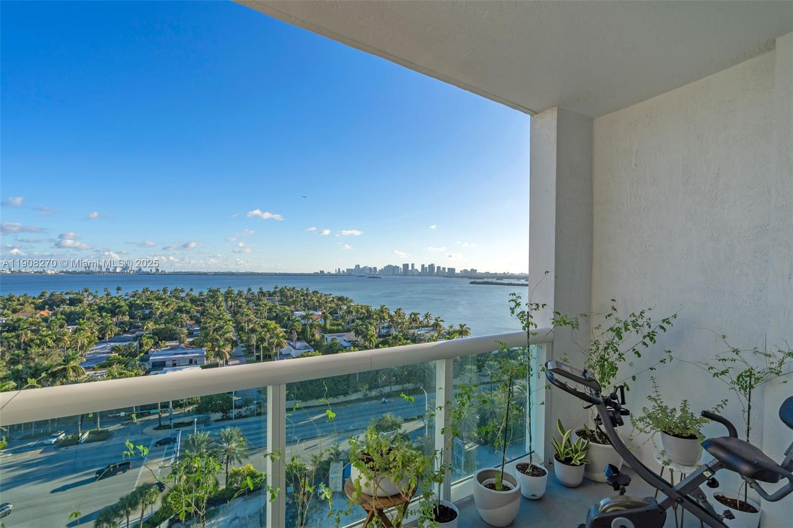 7900 Harbor Island Dr #1525, North Bay Village FL 33141