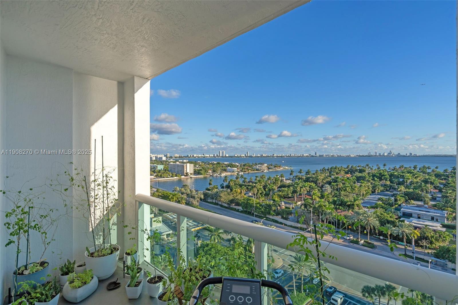7900 Harbor Island Dr #1525, North Bay Village FL 33141