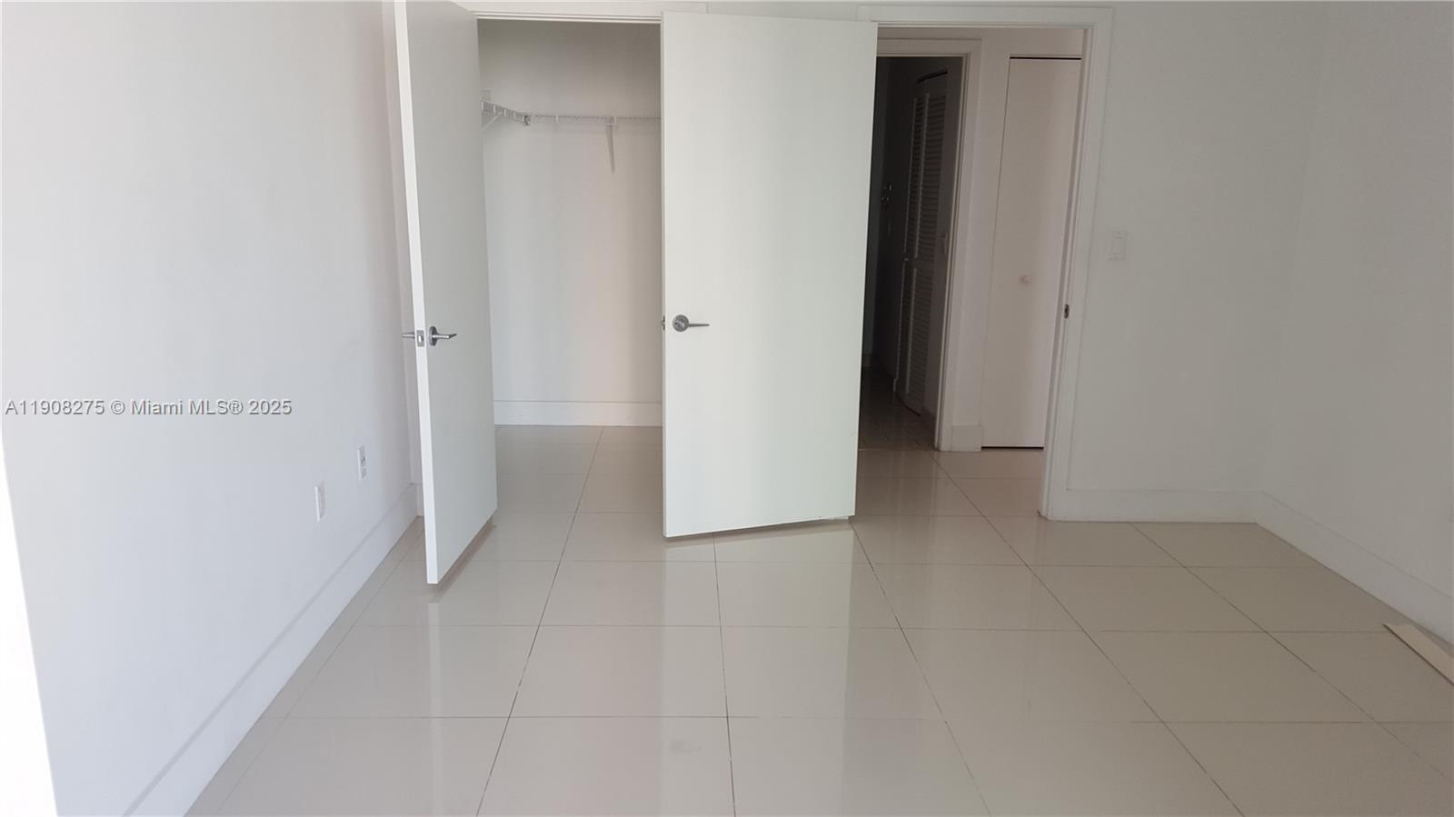 79 SW 12 ST #1910-S, Miami FL 33130