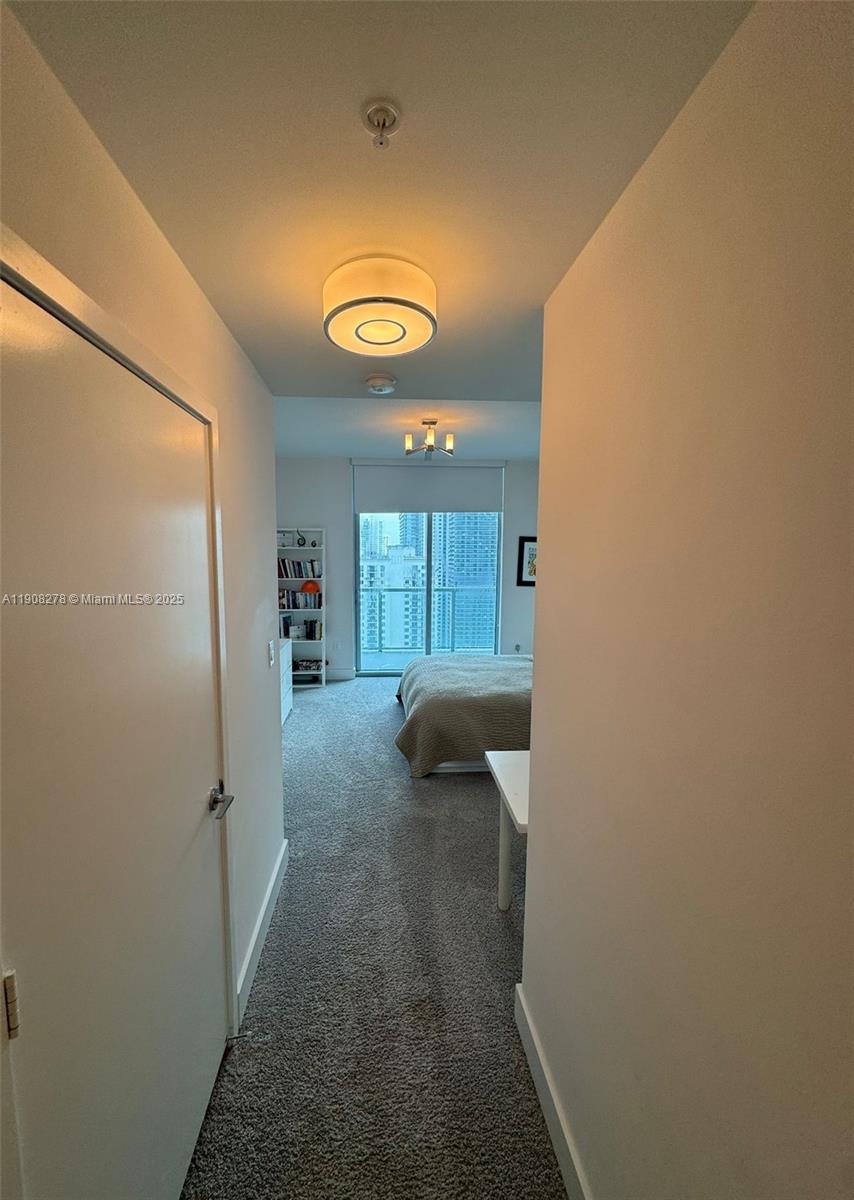79 SW 12th St #4012-S, Miami FL 33130