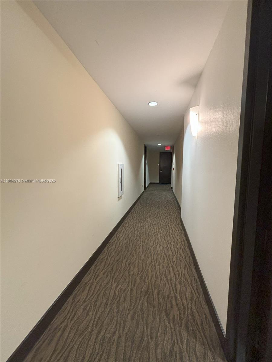 79 SW 12th St #4012-S, Miami FL 33130