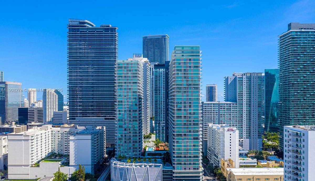 79 SW 12th St #4012-S, Miami FL 33130