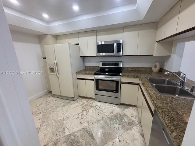 520 Brickell Key Dr #A712, Miami FL 33131