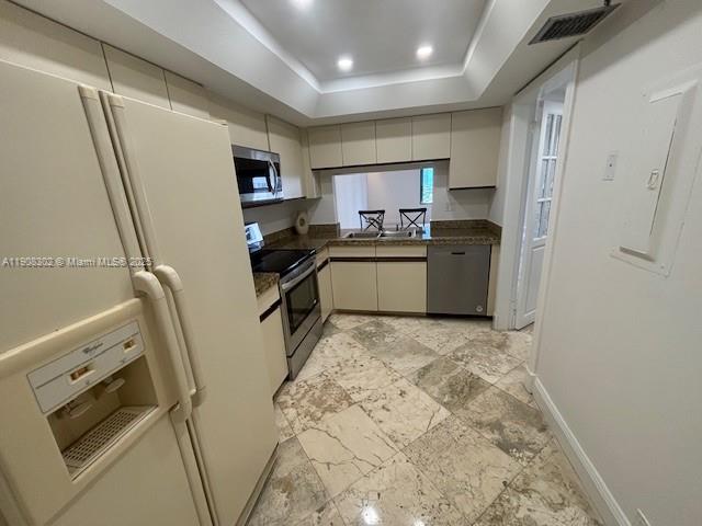 520 Brickell Key Dr #A712, Miami FL 33131