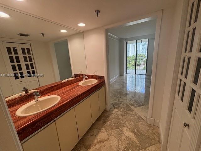 520 Brickell Key Dr #A712, Miami FL 33131