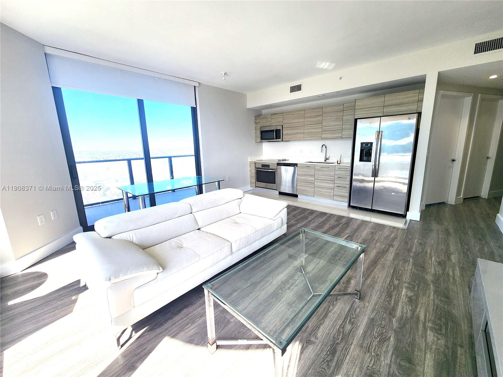 121 NE 34th St #2901, Miami FL 33137
