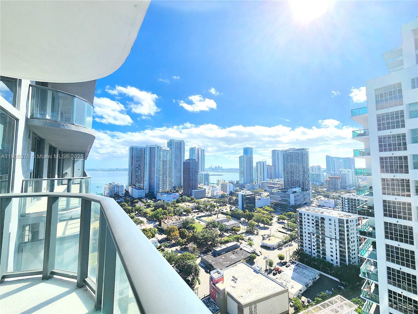 121 NE 34th St #2901, Miami FL 33137