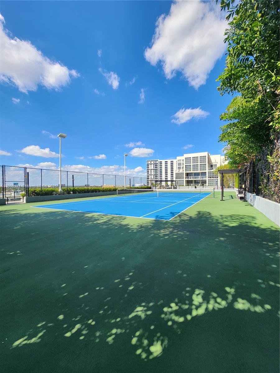 121 NE 34th St #2901, Miami FL 33137