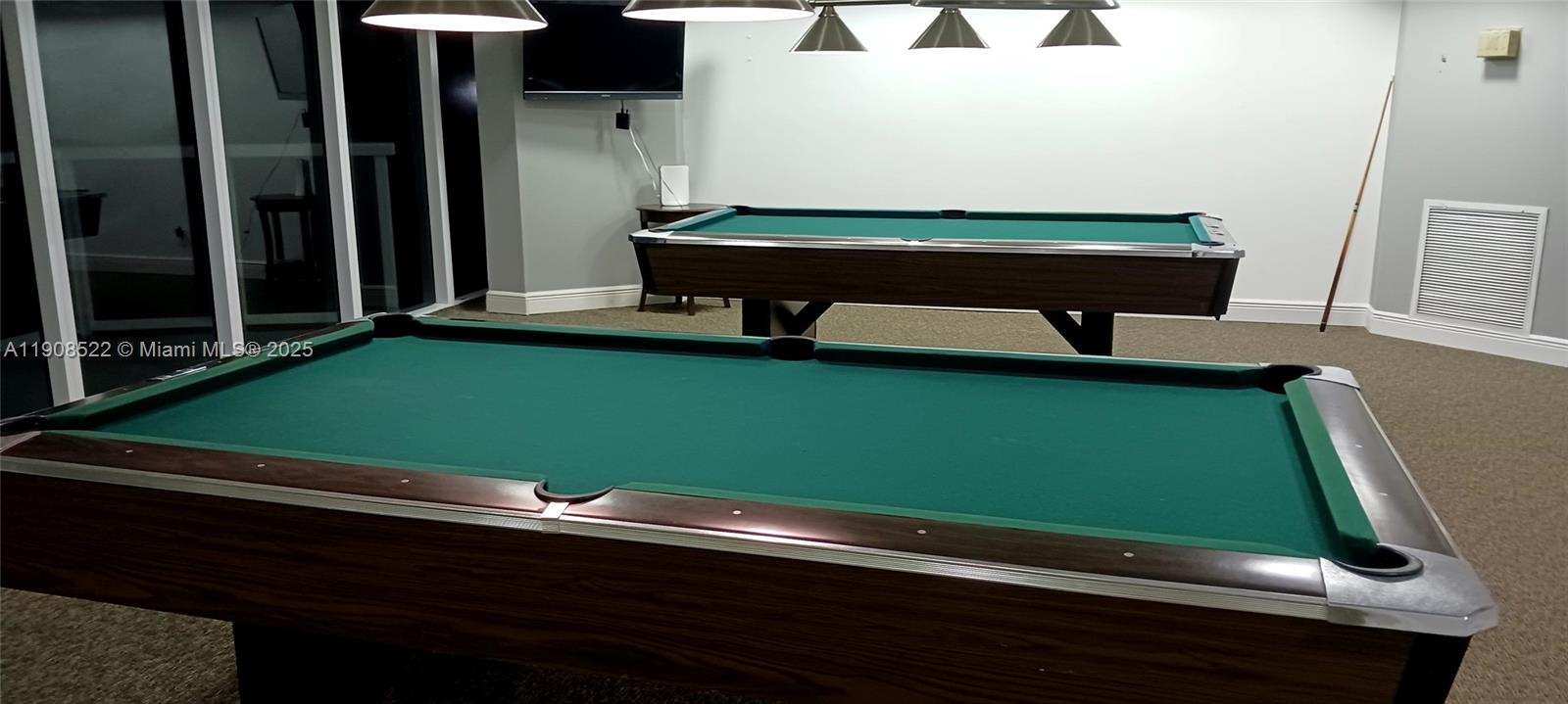 2401 Collins Ave #1708, Miami Beach FL 33140