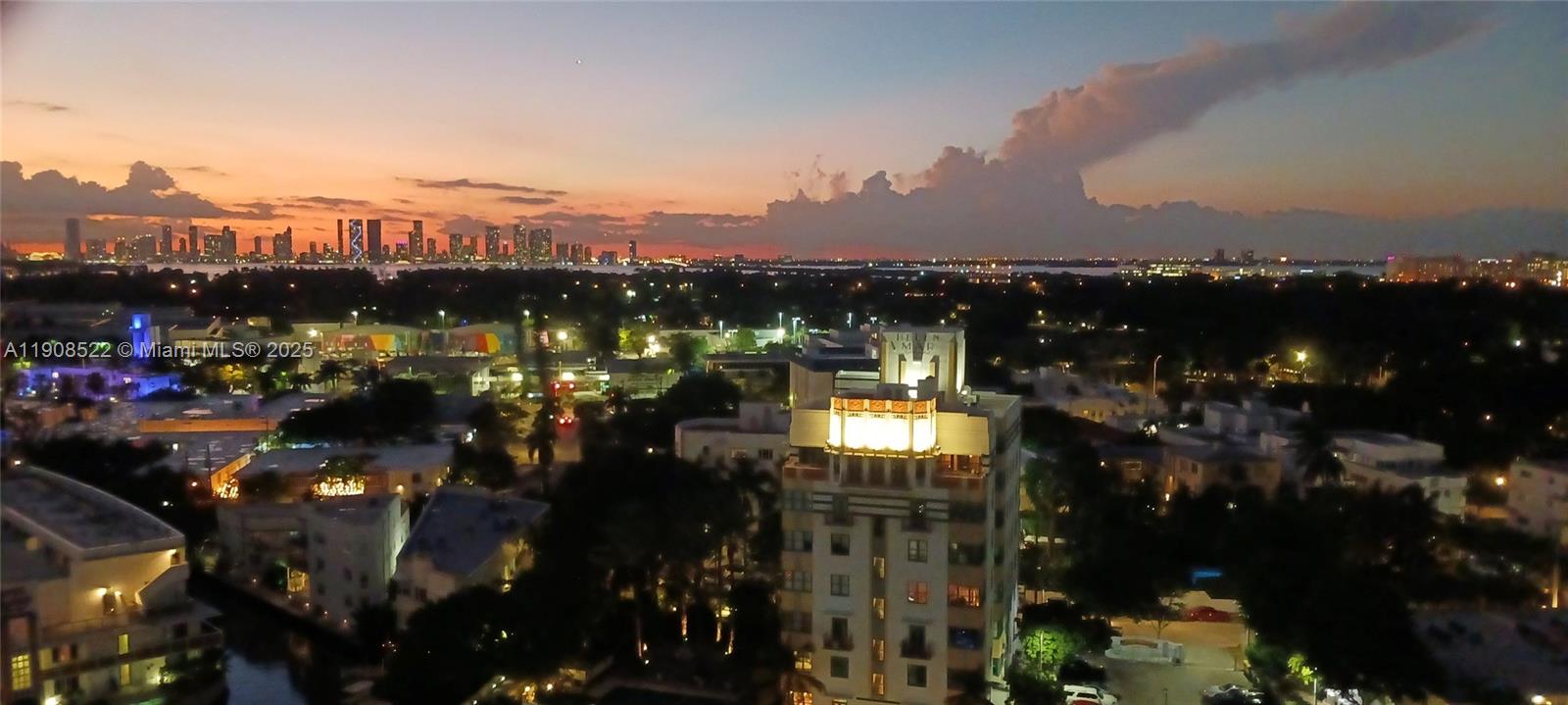 2401 Collins Ave #1708, Miami Beach FL 33140
