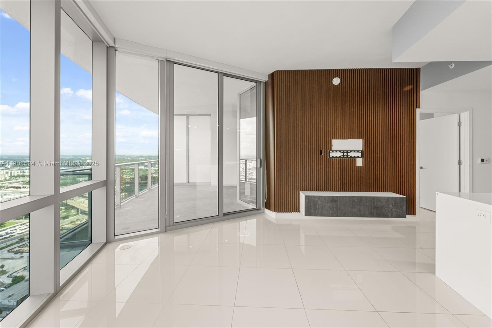 851 NE 1st Ave #4510, Miami FL 33132