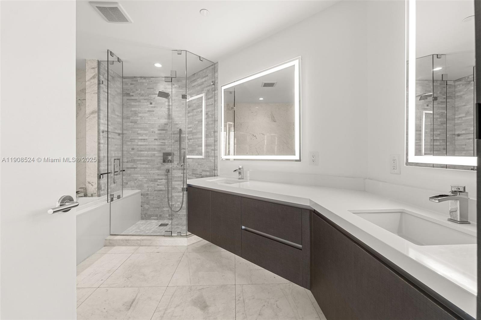 851 NE 1st Ave #4510, Miami FL 33132
