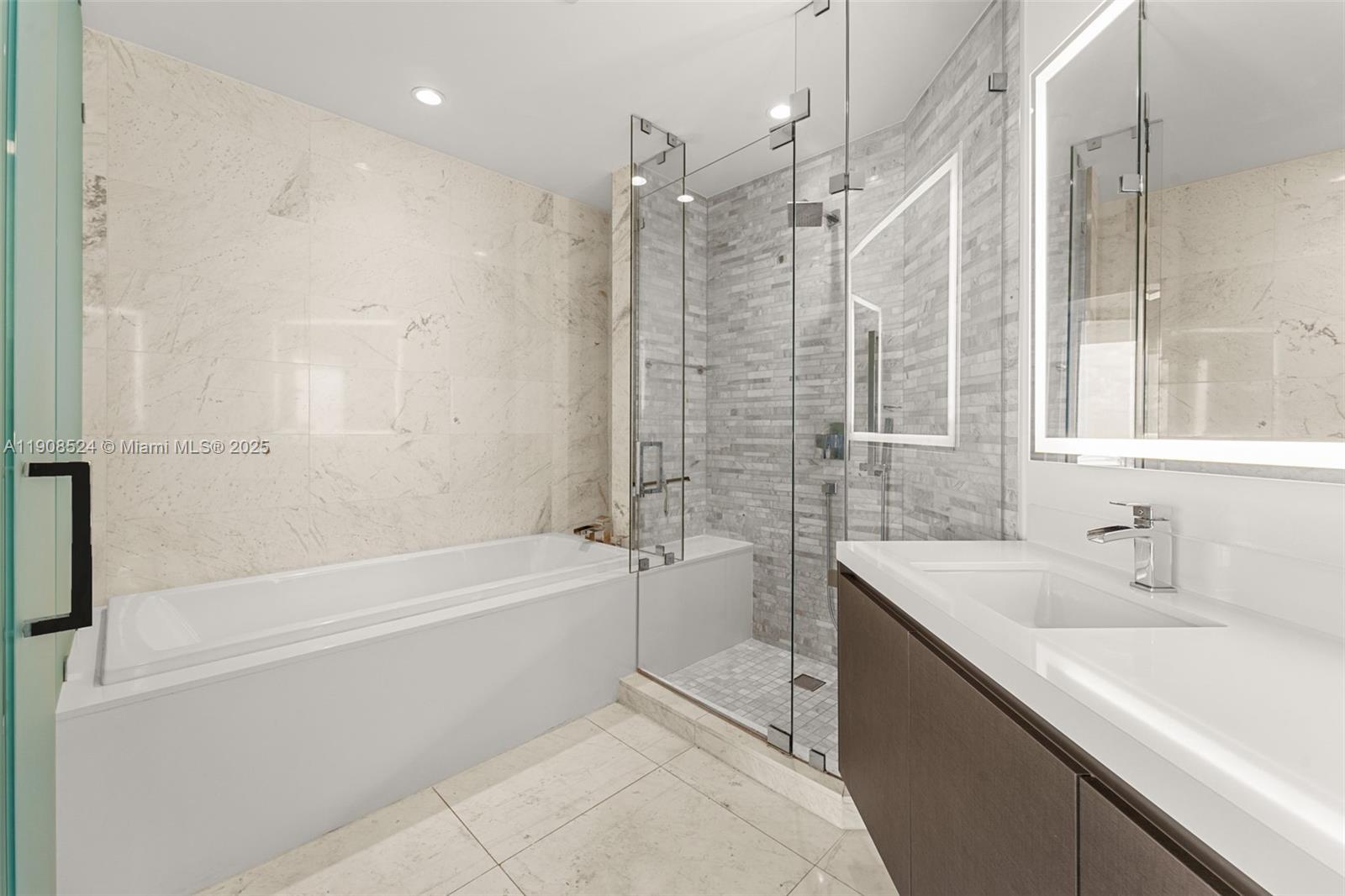 851 NE 1st Ave #4510, Miami FL 33132